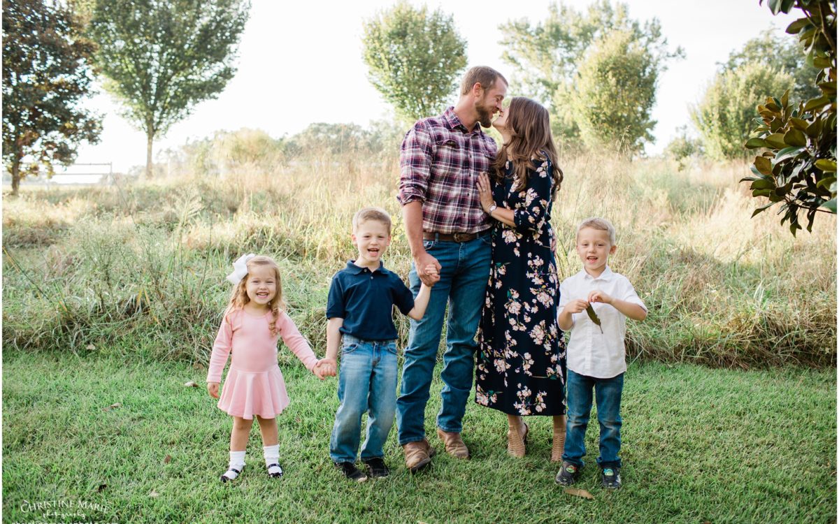 Evening family session - fall family photos | Roswell Family Photographer