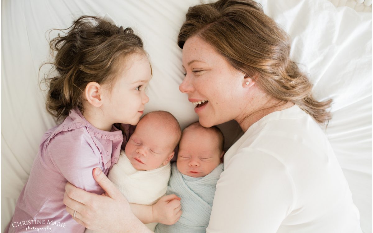 Atlanta lifestyle newborn session, twin brothers | Natural Newborn Photography