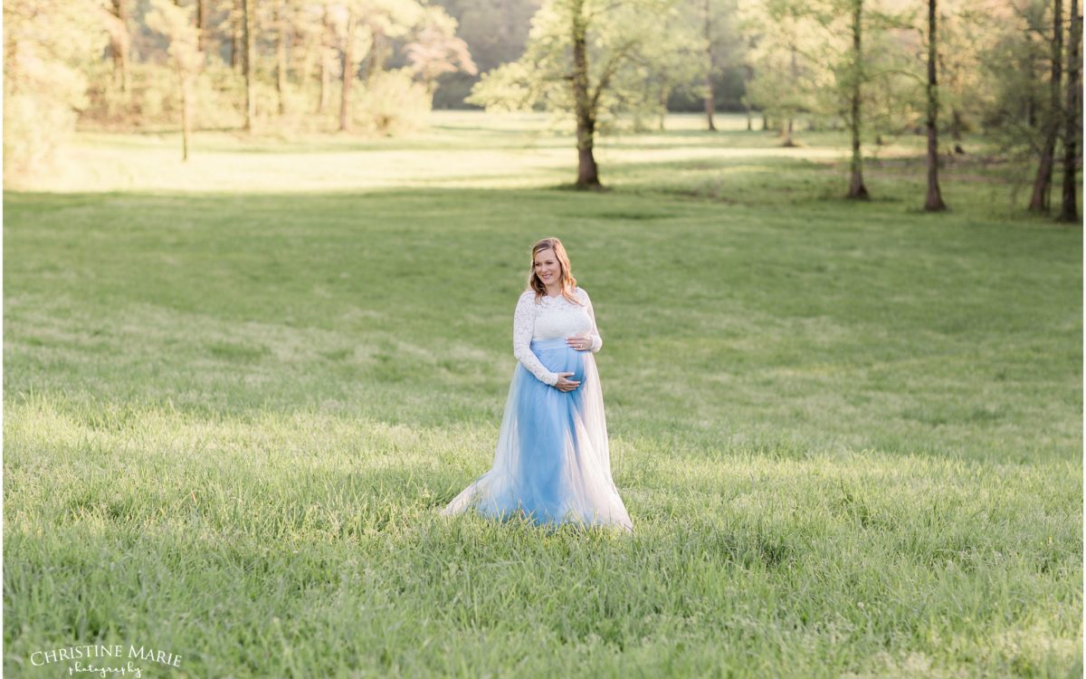 Cumming Maternity Photographer | Maternity photos in the country