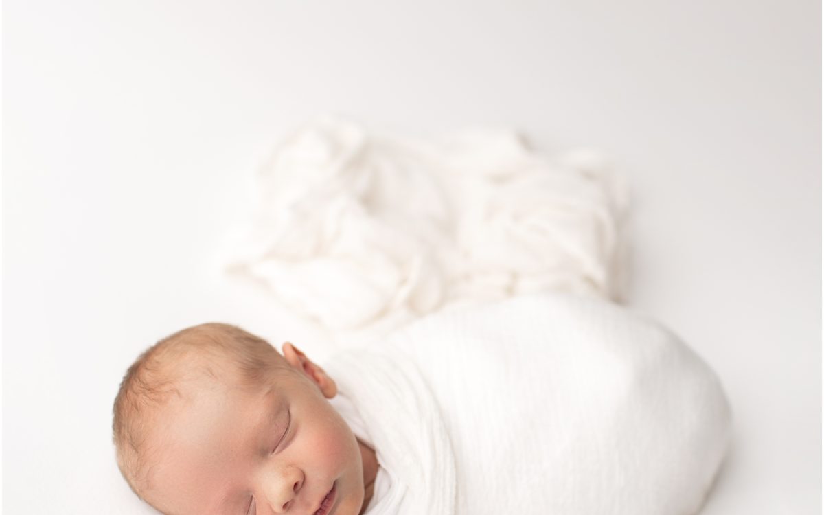 Cumming Newborn Photographer | Natural newborn and maternity photography