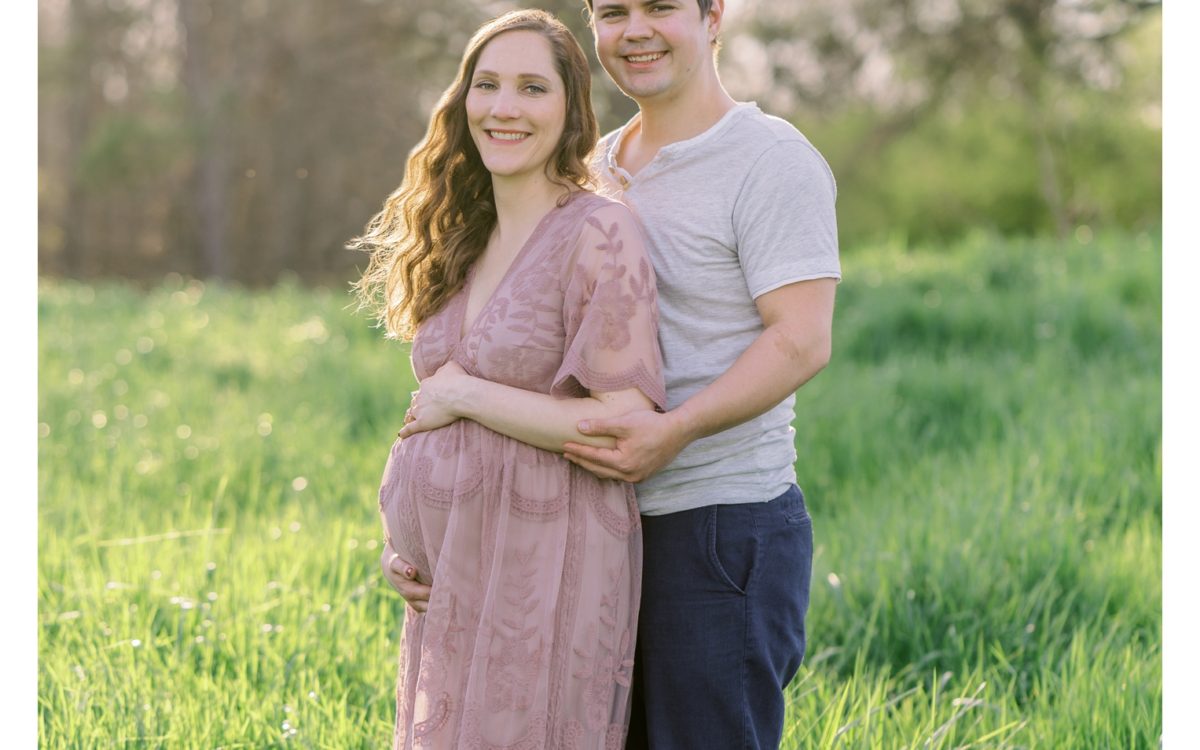 Atlanta Maternity Photographer | Natural, effortless maternity photos at sunset