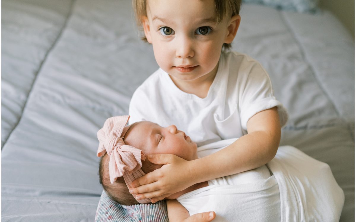 Atlanta Lifestyle Newborn Photographer | Natural In home newborn session in Atlanta