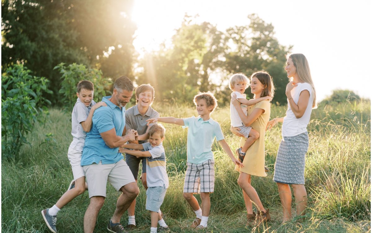 Cumming Family Photographer | Large family photo session, playful and natural