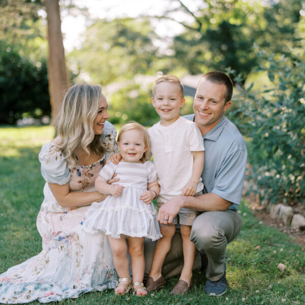 Spring Family Photos | Light & airy family photos in Roswell, GA